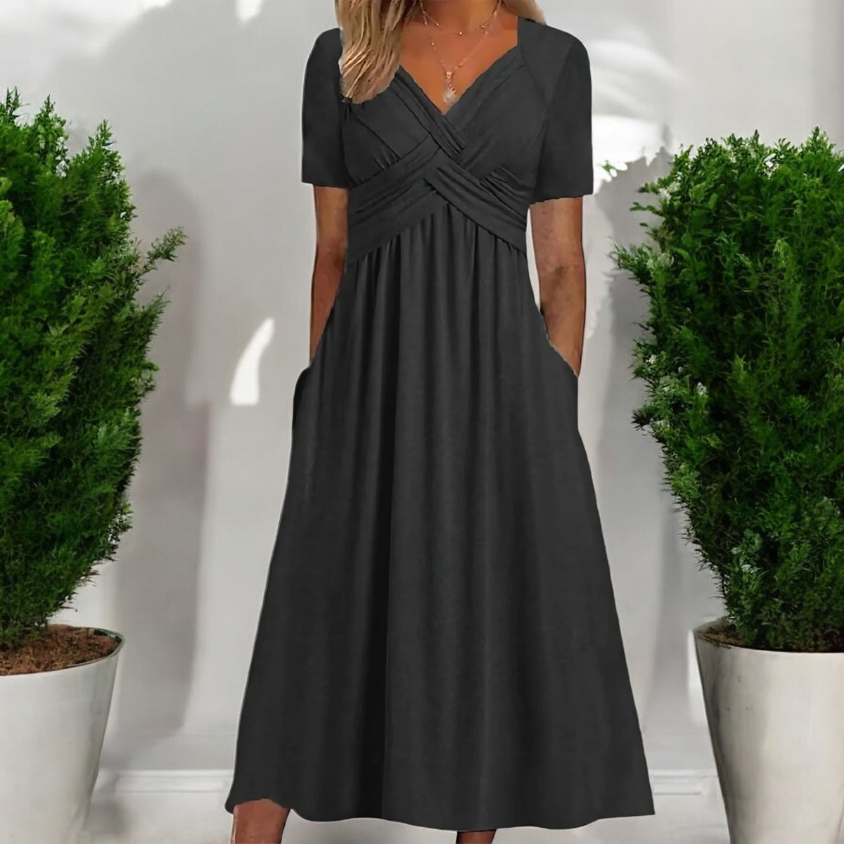 Isabella - Elegant Midi Dress