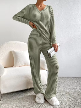 Sofia - Cozy Knitwear Set